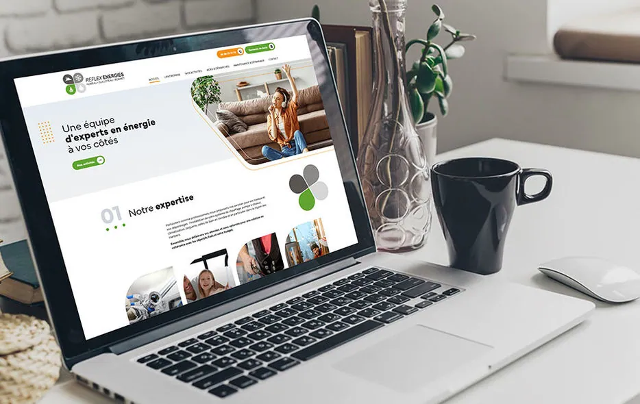 Site de REFLEX ENERGIES « Une équipe d'experts en énergie à vos côtés » sur ordinateur portable
