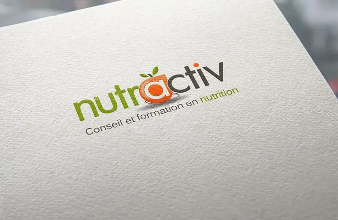 Logo Nutractiv, conseil et formation en nutrition, avec une pomme orange