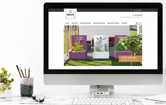 Site e-commerce Ô Décos affiché sur un écran d'ordinateur, jardinières en page d'accueil